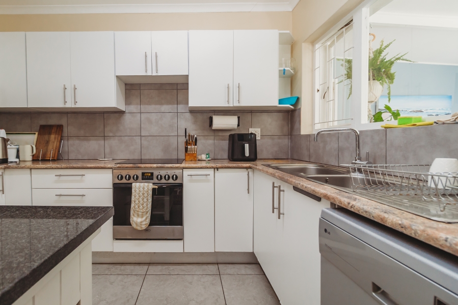 3 Bedroom Property for Sale in George East Western Cape